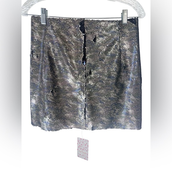 Free People Skinny Sequin Mini Skirt Camo Silver Black Lined Back Zip Size 2 NWT - Picture 4 of 13